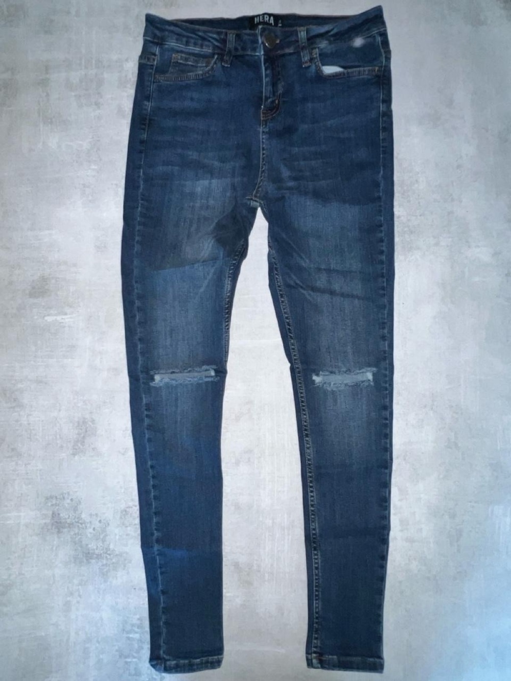 RARE HERA Clothing blue distressed skinny jeans
